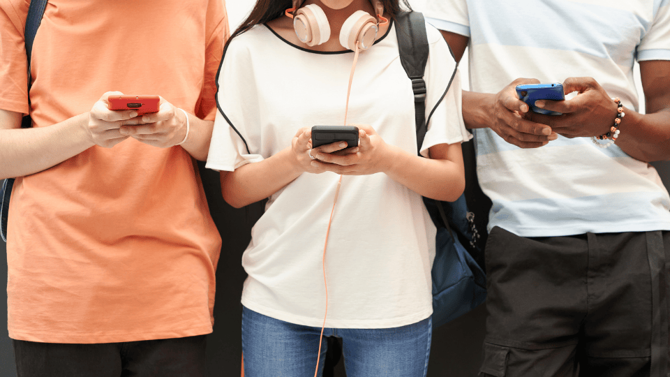 Central Superintendent Supports New Cell Phone Policy
